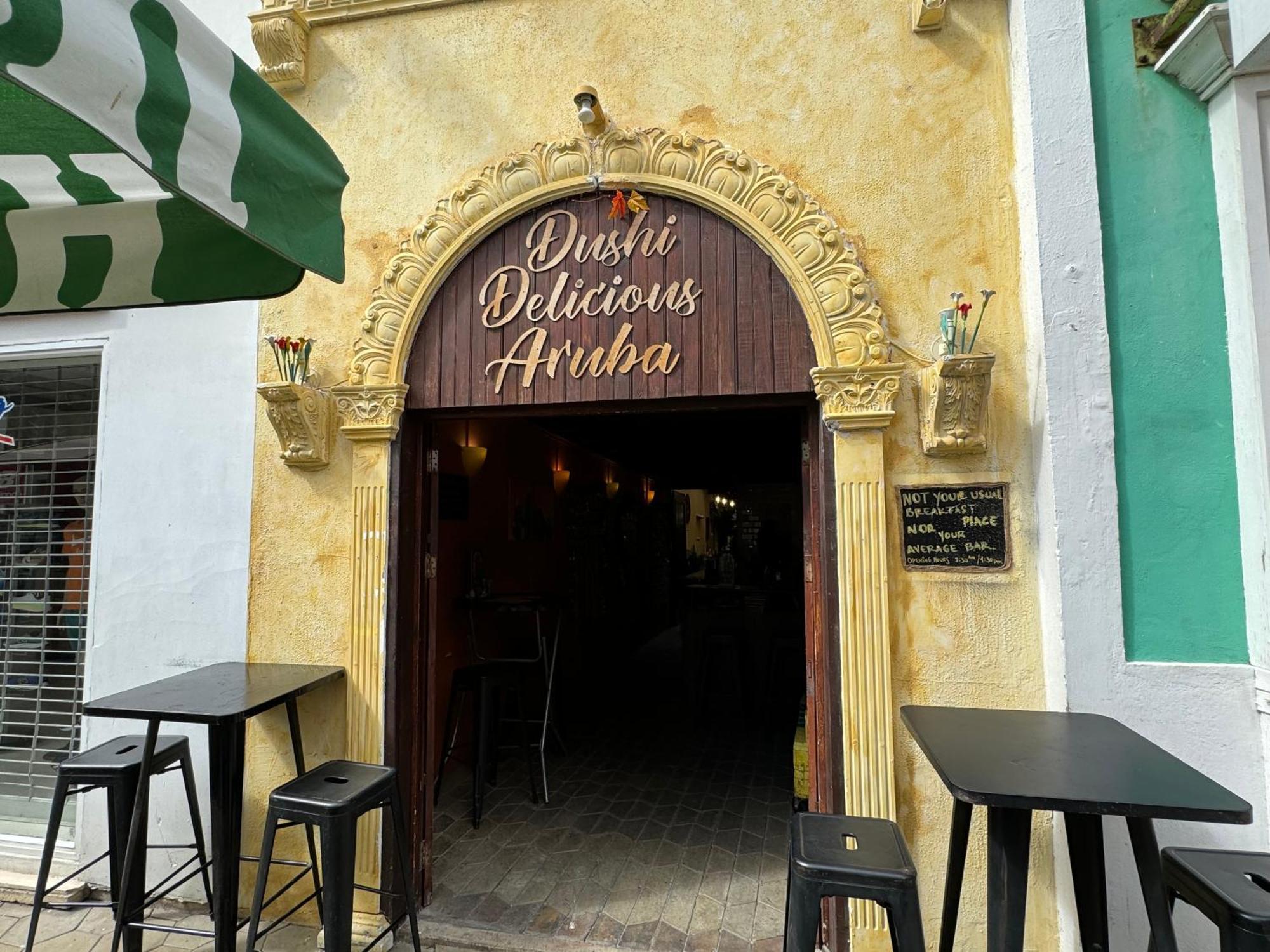 Central Boutique Hotel Oranjestad Luaran gambar