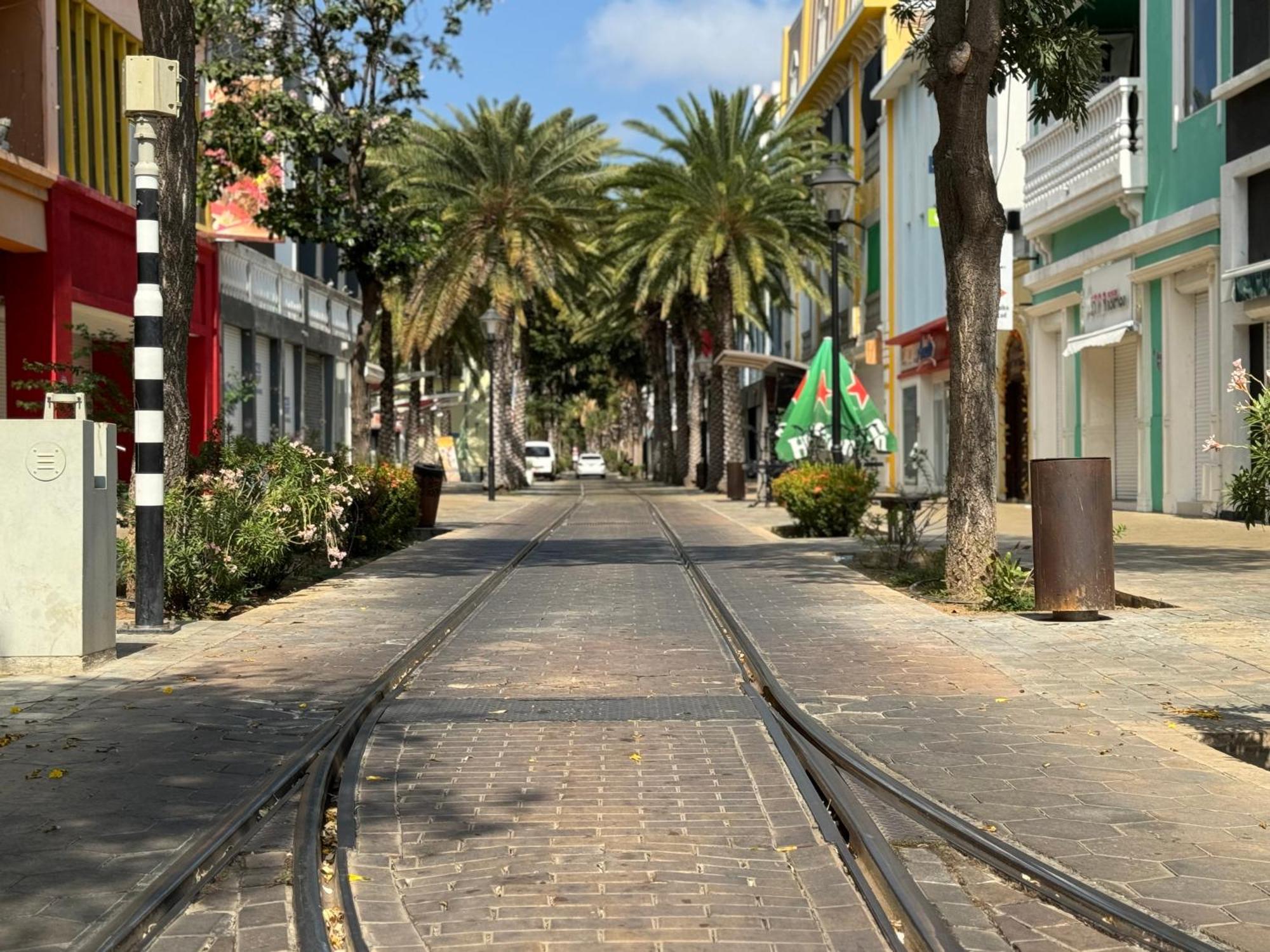 Central Boutique Hotel Oranjestad Luaran gambar